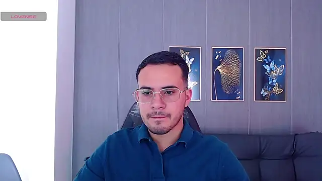Arontrey21 online show from 09-17-25, 07:26