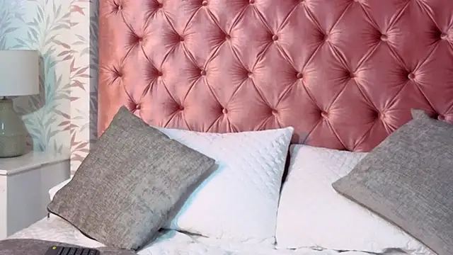 cherry canndy  online show from 11-04-25, 03:22