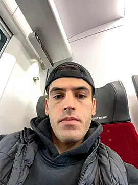 Snapshot of dino2603 chatting on 09-17-25, 07:43 dino2603 online show from 09-17-25, 07:43