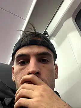 Snapshot of dino2603 chatting on 09-17-25, 09:05 dino2603 online show from 09-17-25, 09:05