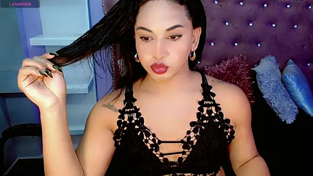 Valeria Swett  online show from 09-30-25, 07:41