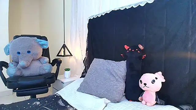 Snapshot of IvyBelle_ chatting on 03-24-26, 11:26 IvyBelle online show from 03-24-26, 11:26