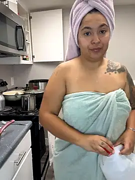 latina curvy22 online show from 09-19-25, 04:29