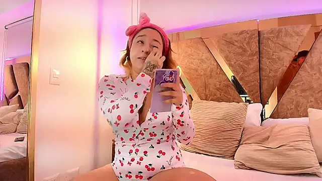 genessis  david online show from 11-19-25, 04:12