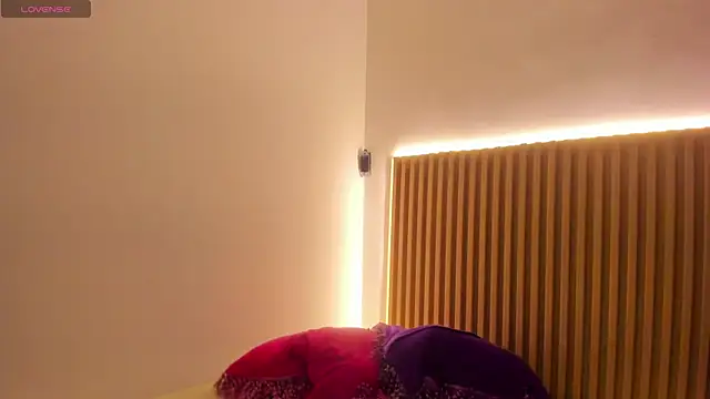 Alana 333 online show from 12-16-25, 03:17