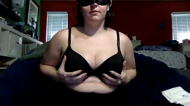 Snapshot of Violet_Candyy chatting on 10-01-25, 09:43 Violet Candyy online show from 10-01-25, 09:43