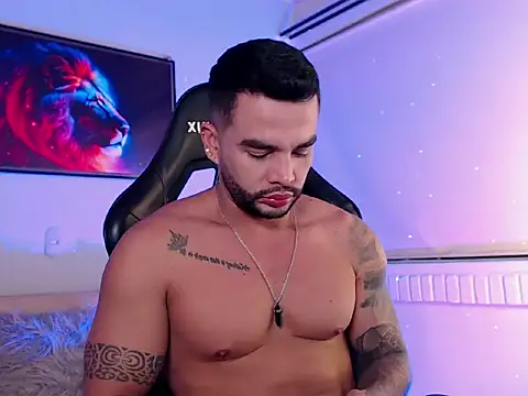 Bruno De Lucaa  online show from 12-19-25, 02:40