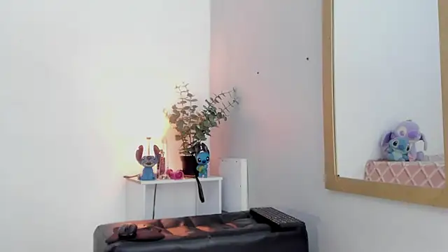 CookiesyCream2  online show from 09-17-25, 08:10