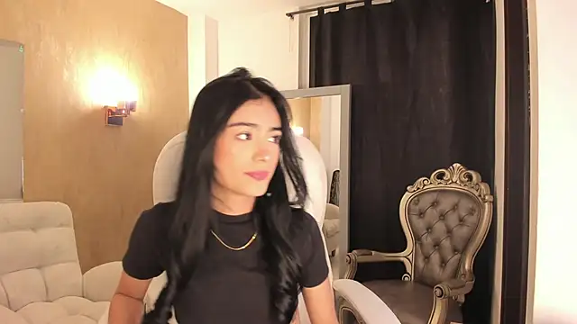 zoerouse  online show from 11-15-25, 08:16