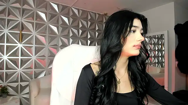 zoerouse  online show from 01-14-26, 08:25