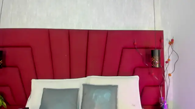 Snapshot of Missblonde_doll chatting on 11-20-25, 09:36 Missblonde doll online show from 11-20-25, 09:36