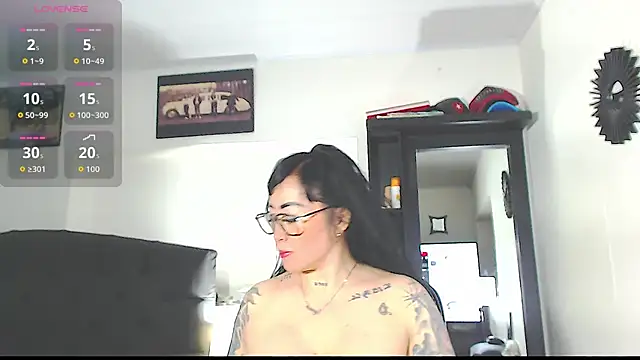 Vicky hotmilf online show from 11-11-25, 11:10