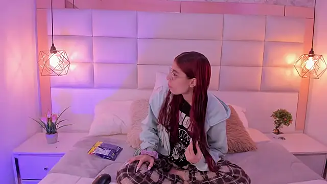 Gaby louse online show from 12-04-25, 07:33