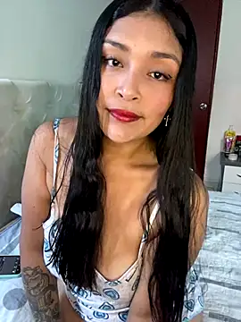 Snapshot of Aurora_fire1 chatting on 10-21-25, 06:41 Aurora fire1 online show from 10-21-25, 06:41