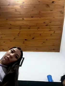 Snapshot of coupledesire18 chatting on 10-14-25, 02:45 coupledesire18 online show from 10-14-25, 02:45