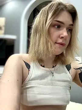 elliss  online show from 10-30-25, 01:23