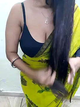 Snapshot of Sexy_Mal89 chatting on 09-23-25, 08:12 Sexy Mal89 online show from 09-23-25, 08:12