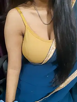 Snapshot of Sexy_Mal89 chatting on 11-18-25, 02:54 Sexy Mal89 online show from 11-18-25, 02:54