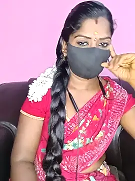 Snapshot of tamilammukuttyy chatting on 10-15-25, 03:23 tamilammukuttyy online show from 10-15-25, 03:23