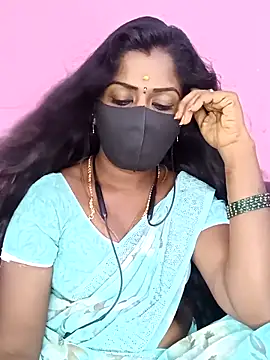 Snapshot of tamilammukuttyy chatting on 10-17-25, 06:49 tamilammukuttyy online show from 10-17-25, 06:49