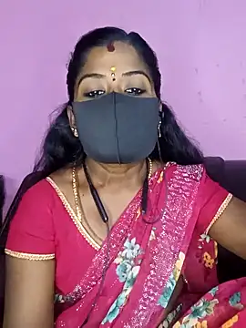 Snapshot of tamilammukuttyy chatting on 10-22-25, 02:12 tamilammukuttyy online show from 10-22-25, 02:12