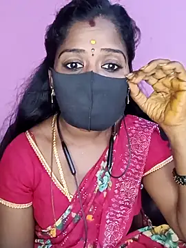 Snapshot of tamilammukuttyy chatting on 10-22-25, 02:17 tamilammukuttyy online show from 10-22-25, 02:17