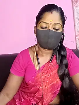 Snapshot of tamilammukuttyy chatting on 10-23-25, 05:12 tamilammukuttyy online show from 10-23-25, 05:12