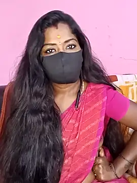 Snapshot of tamilammukuttyy chatting on 11-15-25, 02:42 tamilammukuttyy online show from 11-15-25, 02:42