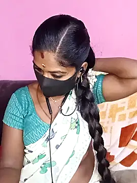 Snapshot of tamilammukuttyy chatting on 11-20-25, 02:28 tamilammukuttyy online show from 11-20-25, 02:28