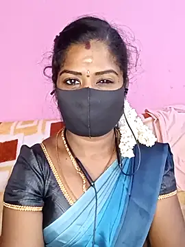 Snapshot of tamilammukuttyy chatting on 11-26-25, 07:04 tamilammukuttyy online show from 11-26-25, 07:04