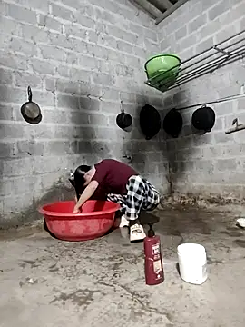 Tin tanny online show from 12-22-25, 11:57