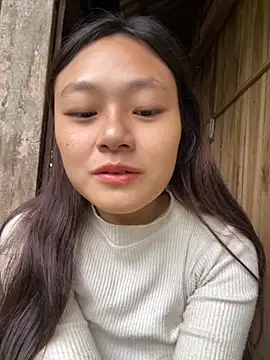 mai-xinh online show from 11-13-25, 11:58