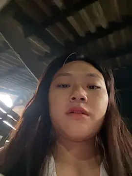 mai-xinh online show from 11-17-25, 01:00