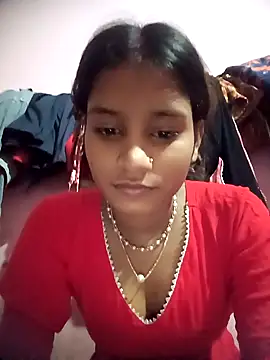 Snapshot of Hot_Mayra_ chatting on 10-29-25, 01:24 Hot Mayra  online show from 10-29-25, 01:24