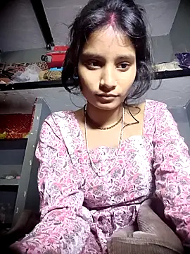 Snapshot of Hot_Mayra_ chatting on 11-16-25, 06:19 Hot Mayra online show from 11-16-25, 06:19