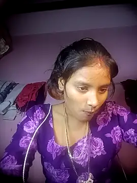 Snapshot of Hot_Mayra_ chatting on 12-05-25, 06:33 Hot Mayra online show from 12-05-25, 06:33