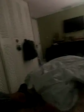 Snapshot of Hugecock9inchhh chatting on 12-15-25, 04:55 Hugecock9inchhh online show from 12-15-25, 04:55