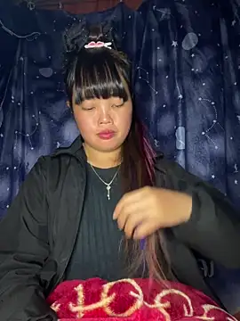 delwyn- online show from 10-28-25, 03:47