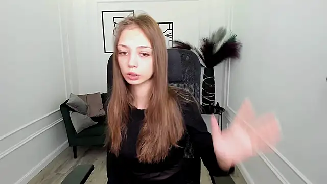 Snapshot of EmilyGraydis chatting on 09-24-25, 05:11 EmilyGraydis online show from 09-24-25, 05:11