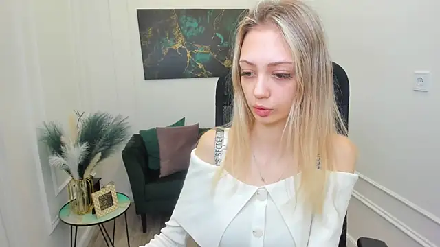 EmilyGraydis online show from 04-04-26, 03:38