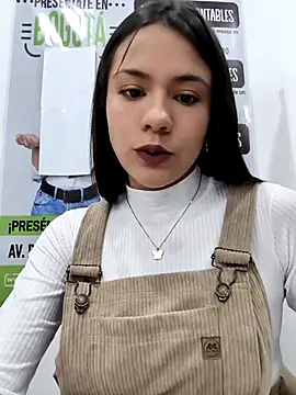 CHARLOTTE  05 online show from 12-15-25, 12:09