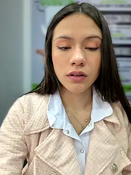 CHARLOTTE  05 online show from 01-07-26, 12:18