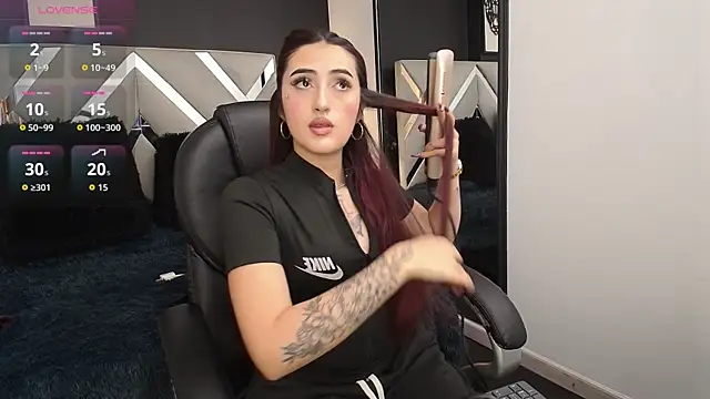 Miia bunny online show from 11-04-25, 09:25