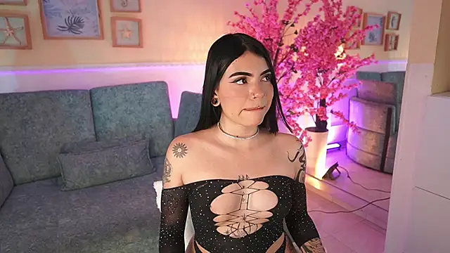 VioletEvanz online show from 09-17-25, 07:15