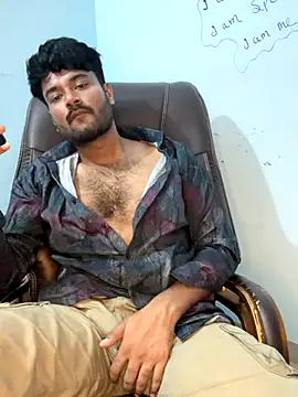 MeekBatgirl online show from 10-13-25, 05:02