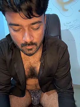 MeekBatgirl online show from 10-29-25, 05:42