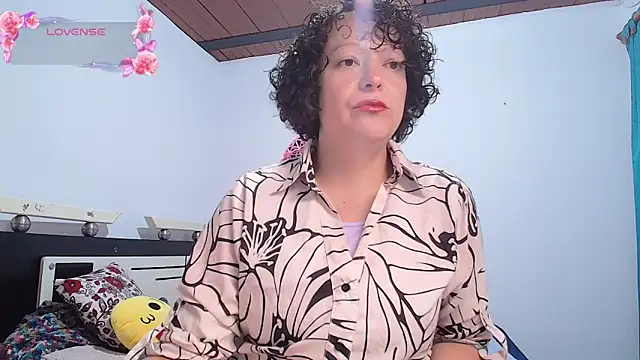 Miss Oriana online show from 10-16-25, 05:03