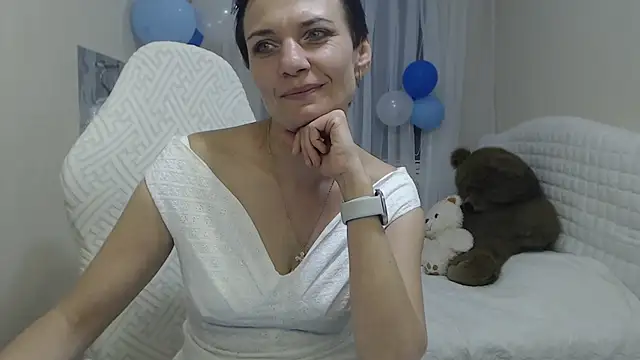 AvaSaturnian online show from 09-26-25, 12:31