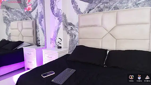 JadeGolden  online show from 09-23-25, 01:03