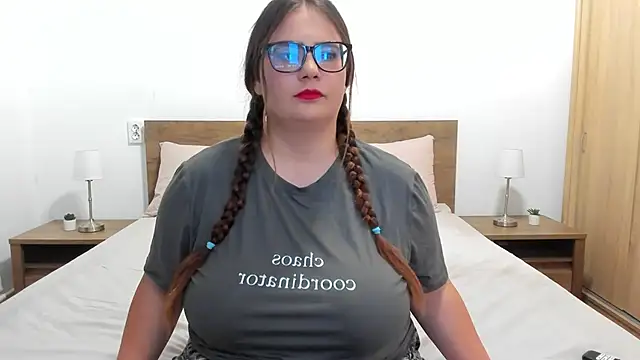 amiravyxen online show from 09-08-25, 05:56